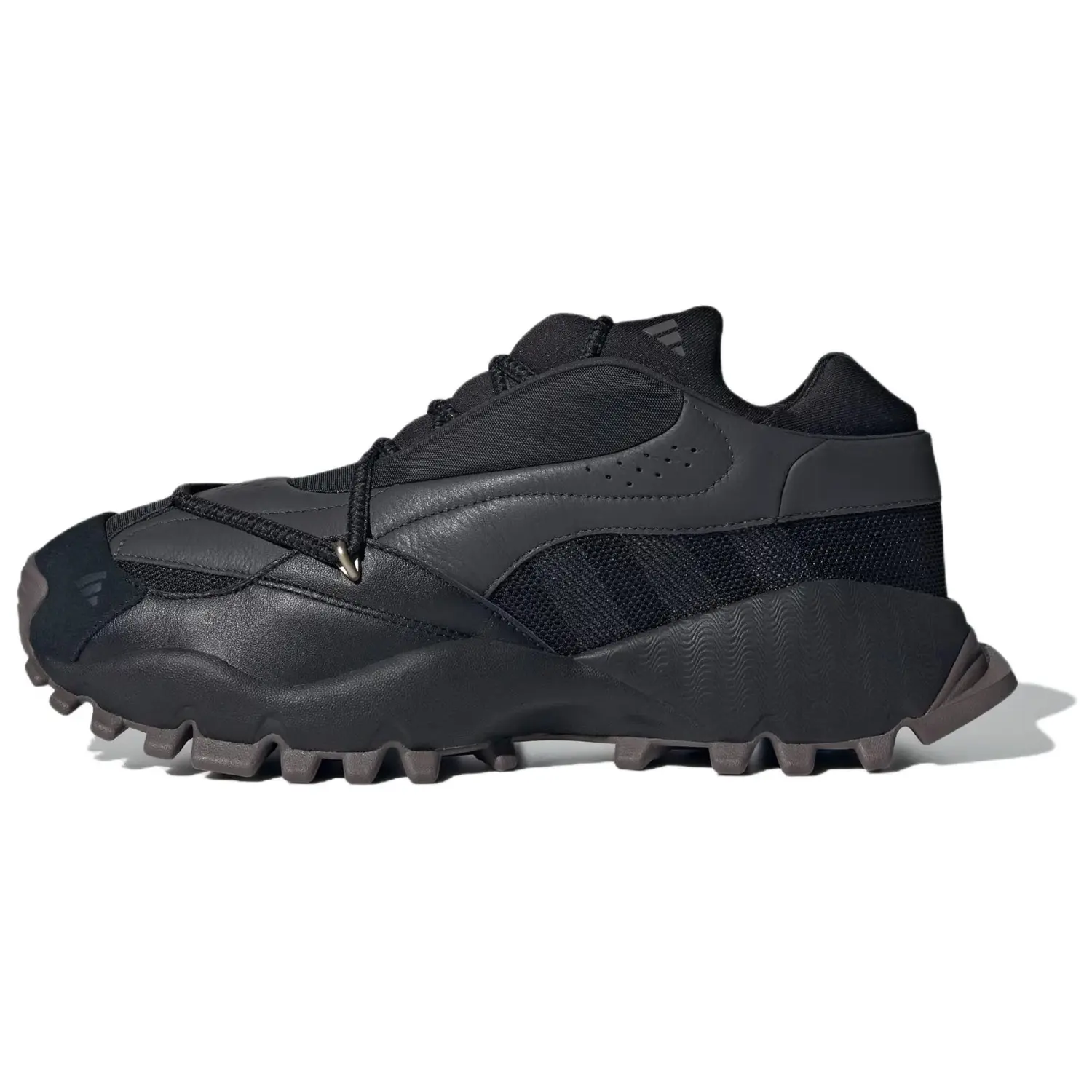 

Seeulater SPW Lifestyle Кроссовки Унисекс Со Средним верхом Adidas, черный