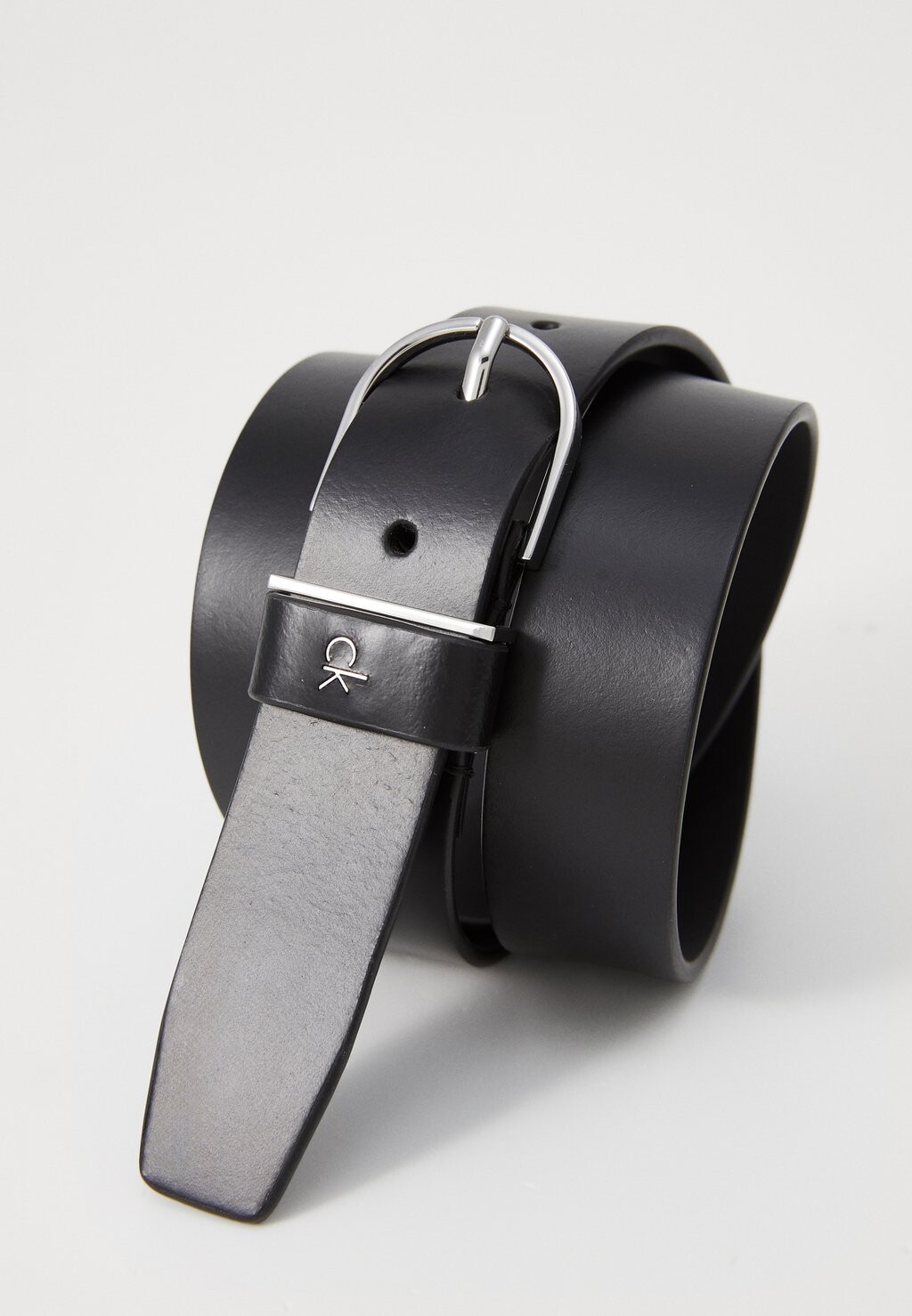 

Ремень LOOP BUCKLE Calvin Klein, черный
