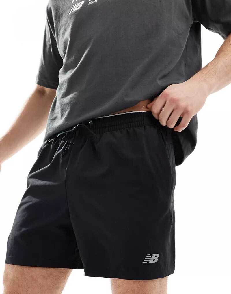 

Черные шорты New Balance Performance 5 дюймов