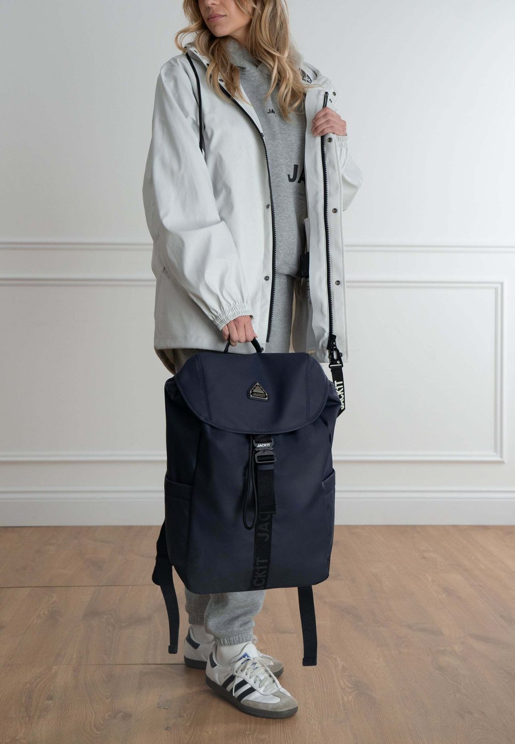 

Рюкзак DUFFLE UNISEX BACKPACK BADGE EDITION JACK1T, темно-синий