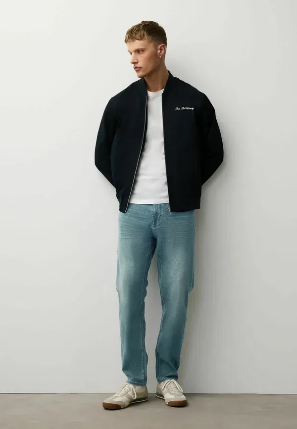 Джинсы Next, Motion flex jeans slim fit straight leg, цвет светло-голубой — фото 2