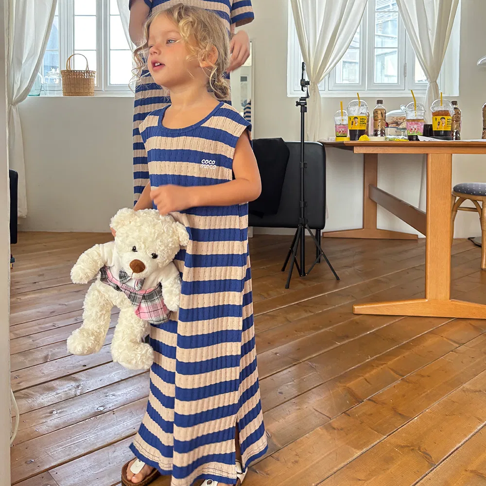 Детское вязаное платье New More сине-бежевого цвета от Cocomoco