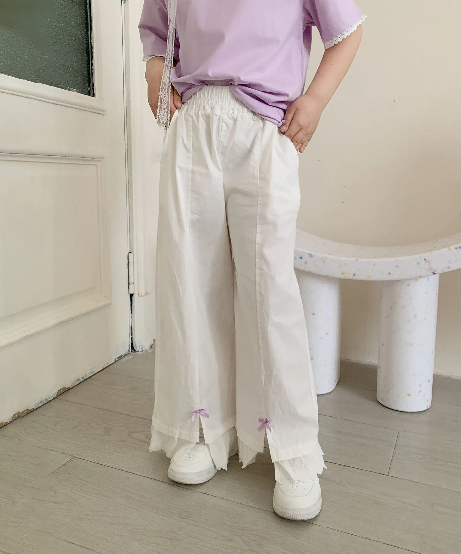 Широкие брюки с лентой и кружевной отделкой по низу Aimoha Kids, white