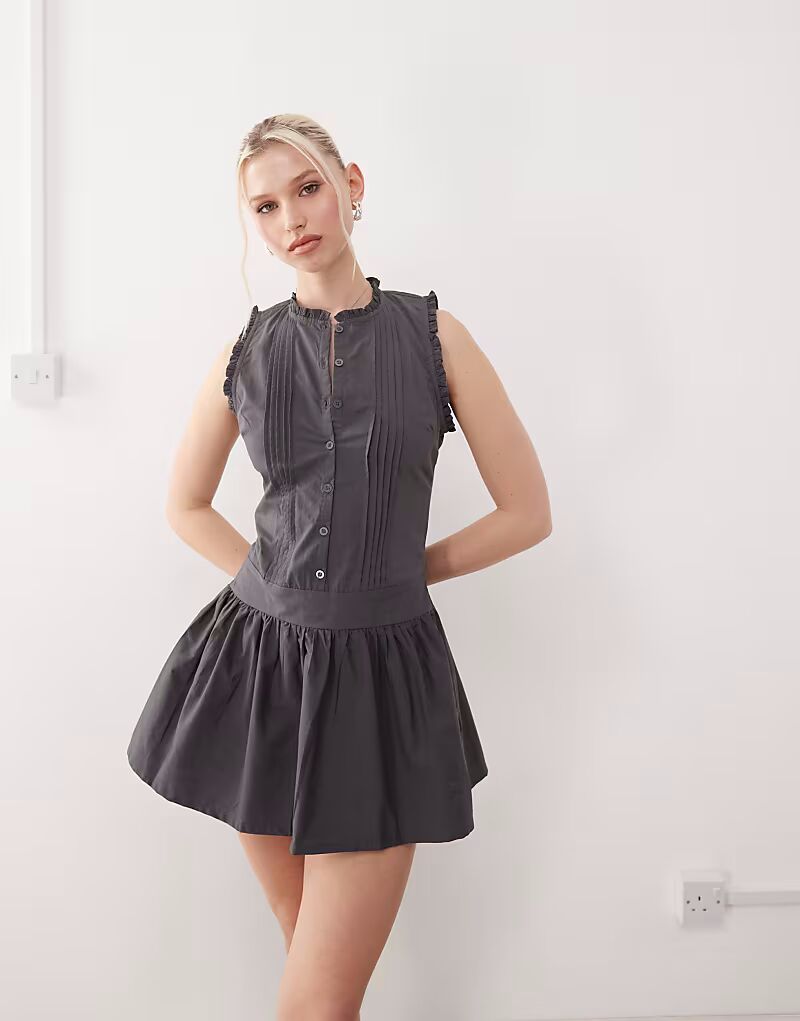 

Мини-платье Motel Dayara Pintuck в темно-сером цвете