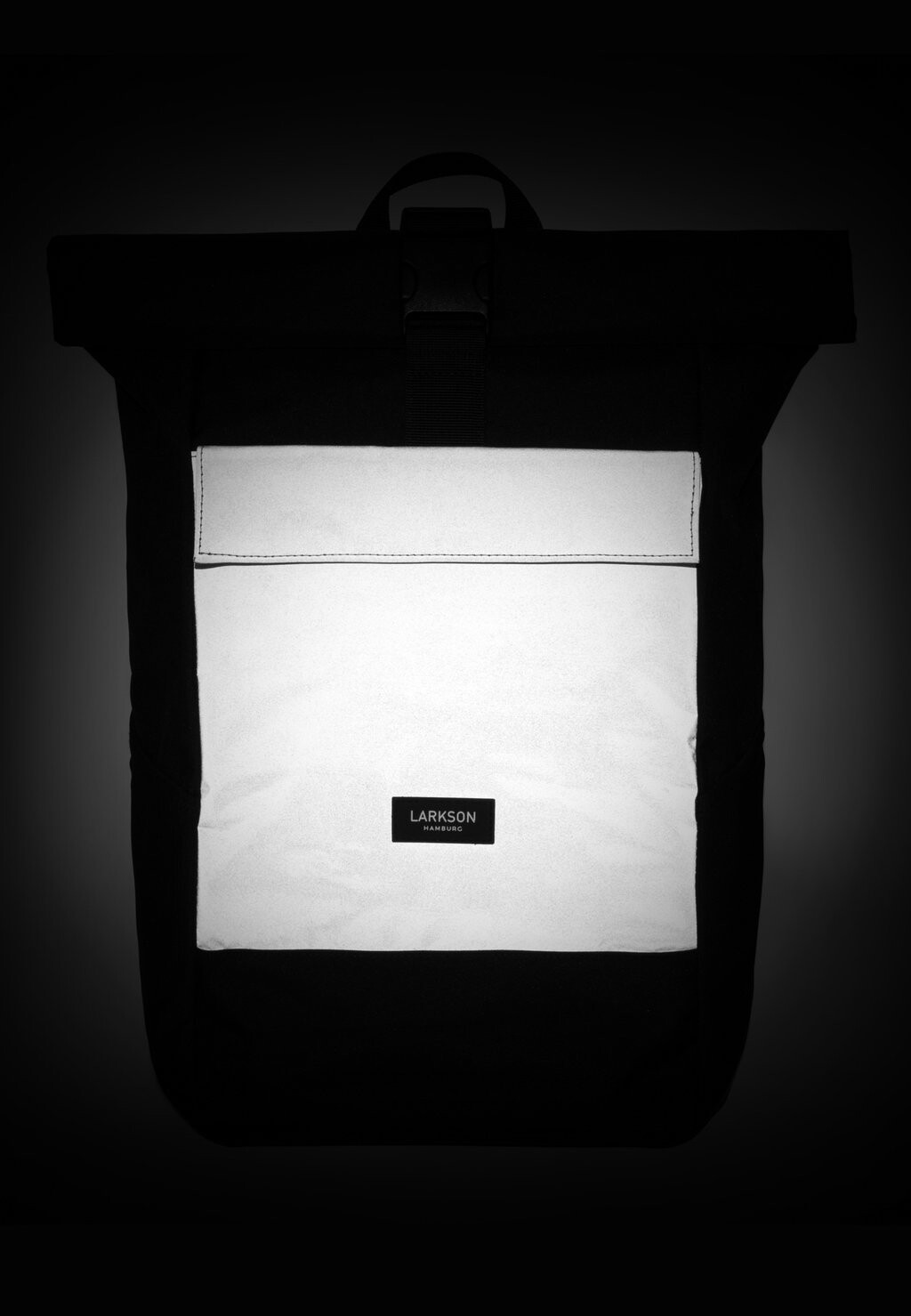 

Рюкзак No 4 Reflective Rolltop Larkson, светоотражающий черный