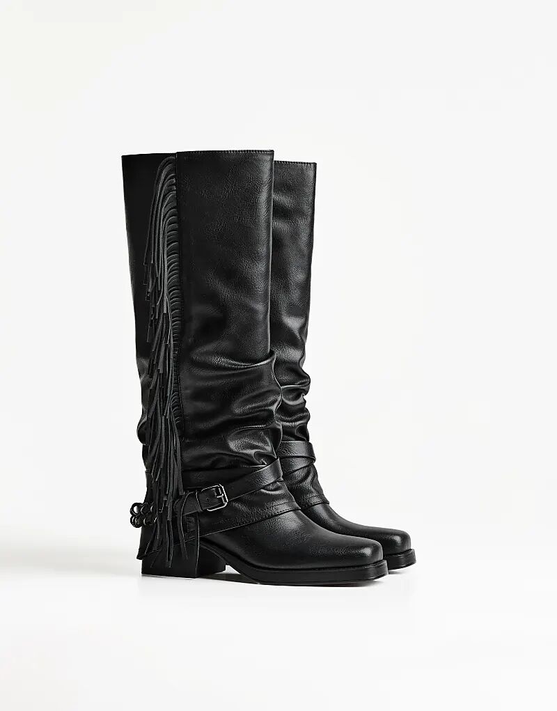 Ботинки Bershka Flat с бахромой черного цвета