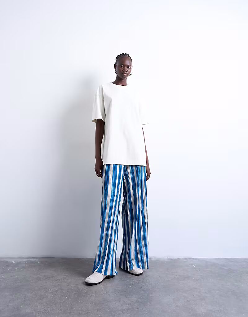 

Широкие брюки в полоску с жатым эффектом темно-синего цвета Topshop