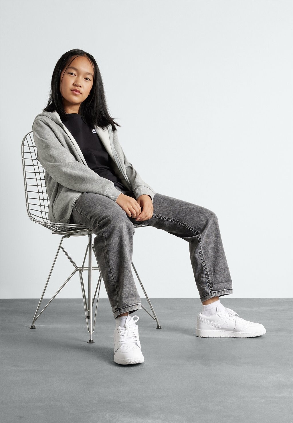Толстовка на молнии Club Unisex Nike, цвет dark grey heather/base grey/white — фото 2