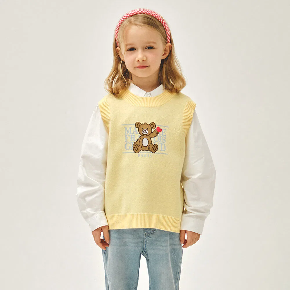 Детский жёлтый вязаный жилет с классическим логотипом Bear от Marithé Kids