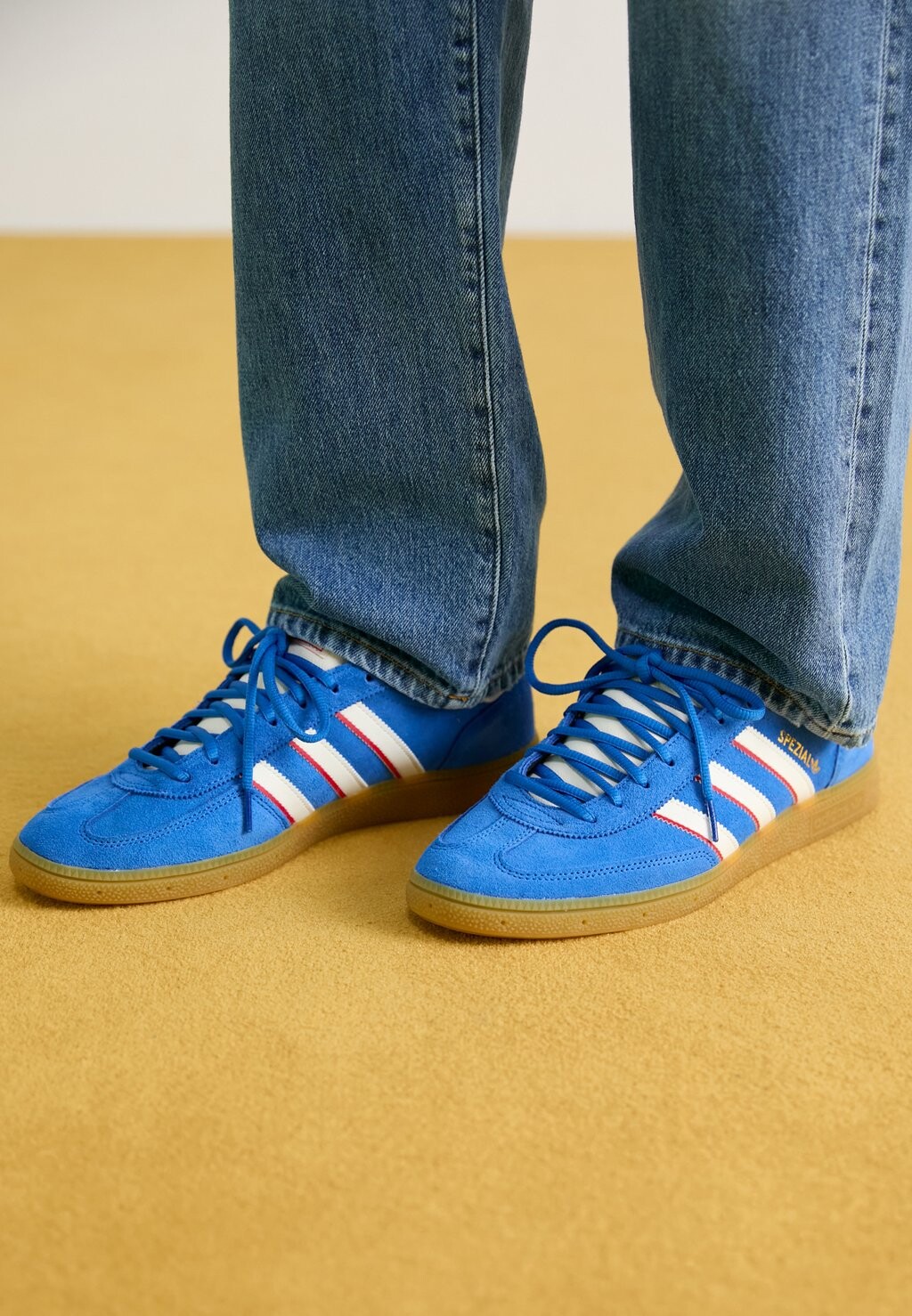 

Кроссовки на шнуровке HANDBALL SPEZIAL UNISEX adidas, синий