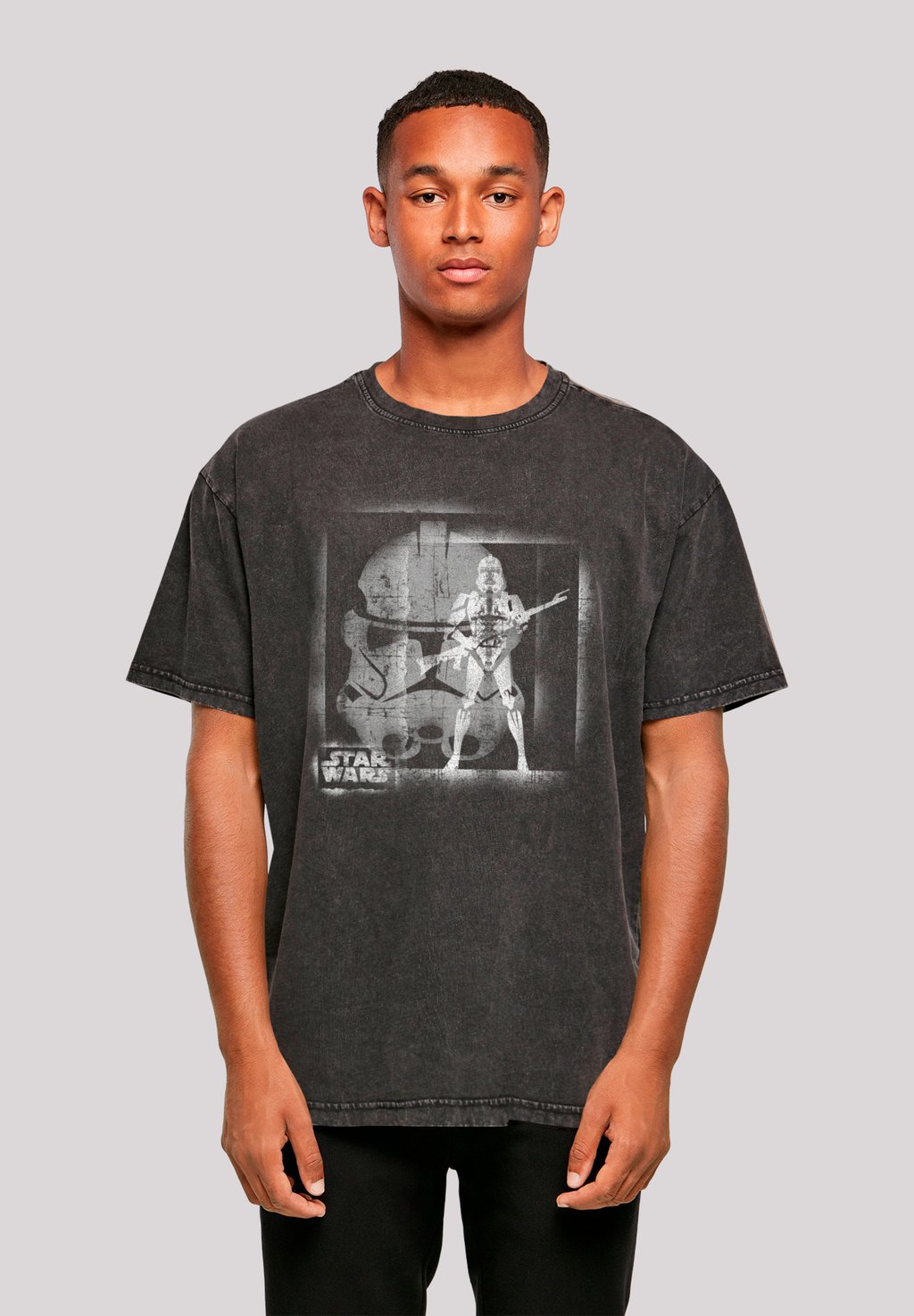 

Футболка с принтом DARTH VADER STENCIL GRAFFITI F4NT4STIC, черный