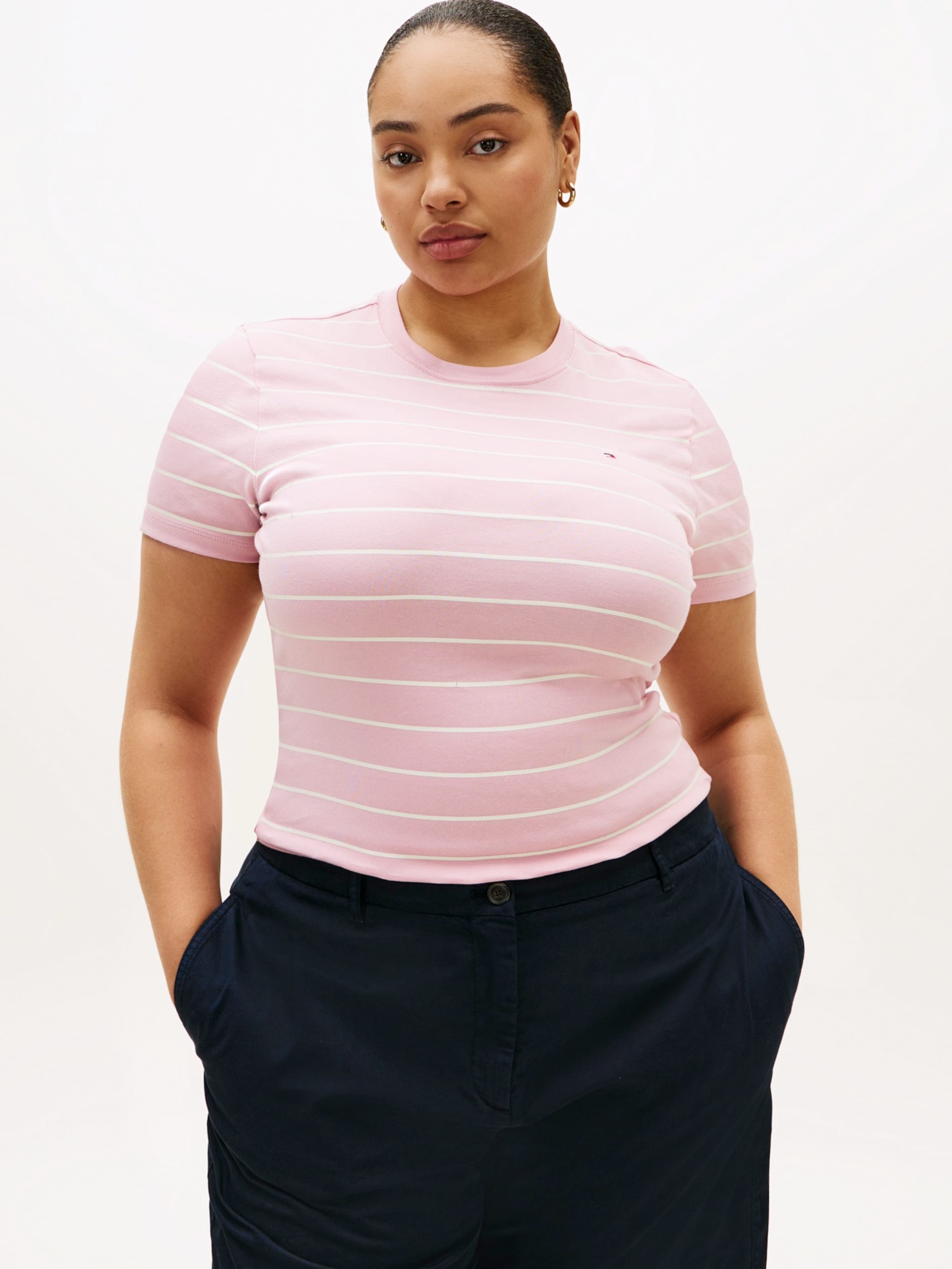 Tommy Hilfiger Curve Футболка 'Cody' в цвете dusty pink — фото 3
