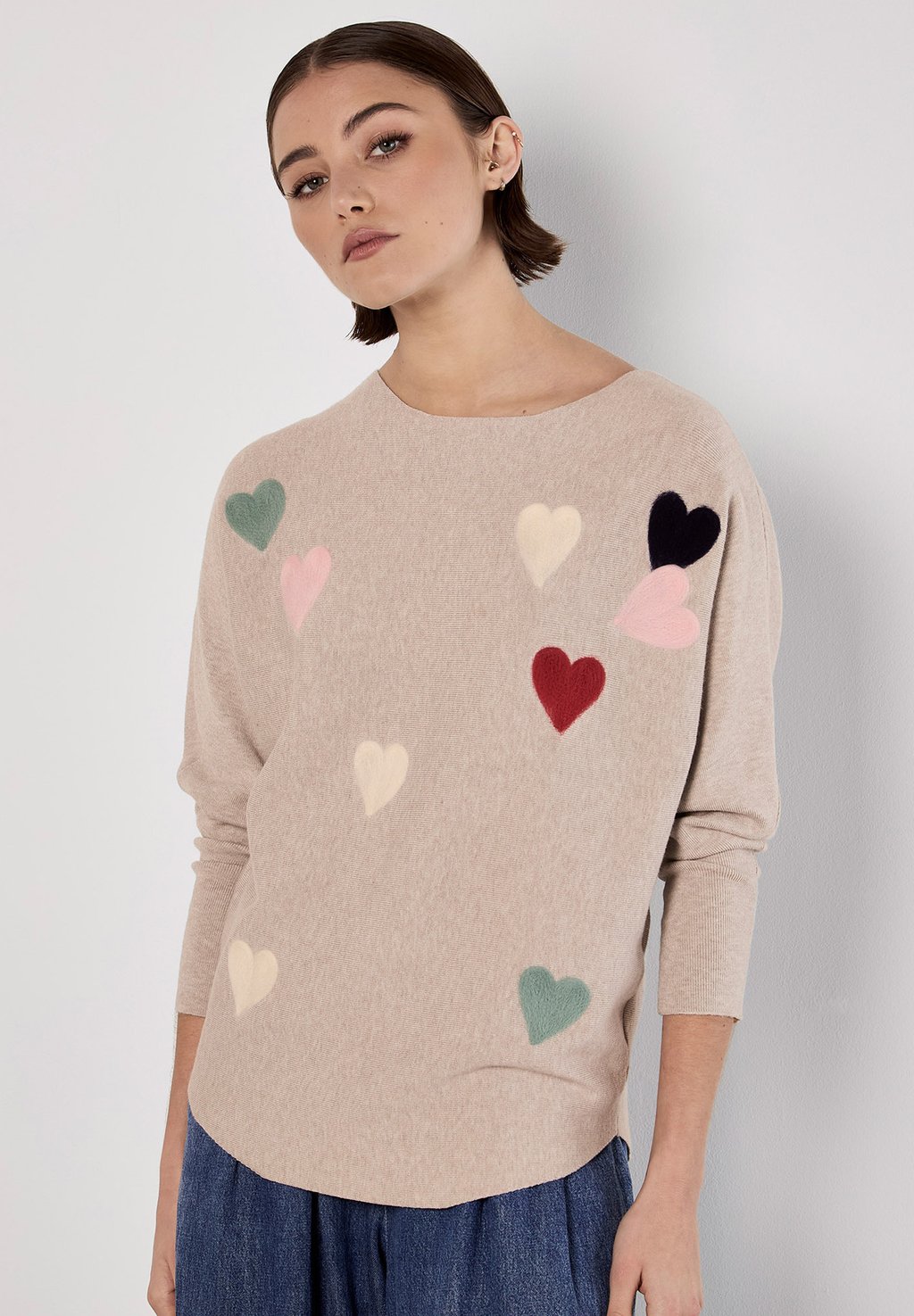 

Джемпер APPLIQUE HEART BATWING Apricot, бежевый