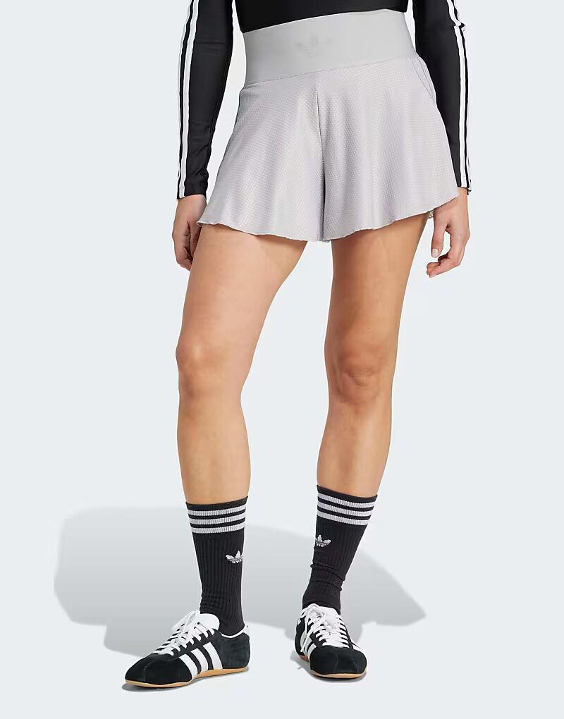 

Шорты с сетчатым поясом Adidas Originals серого цвета, два