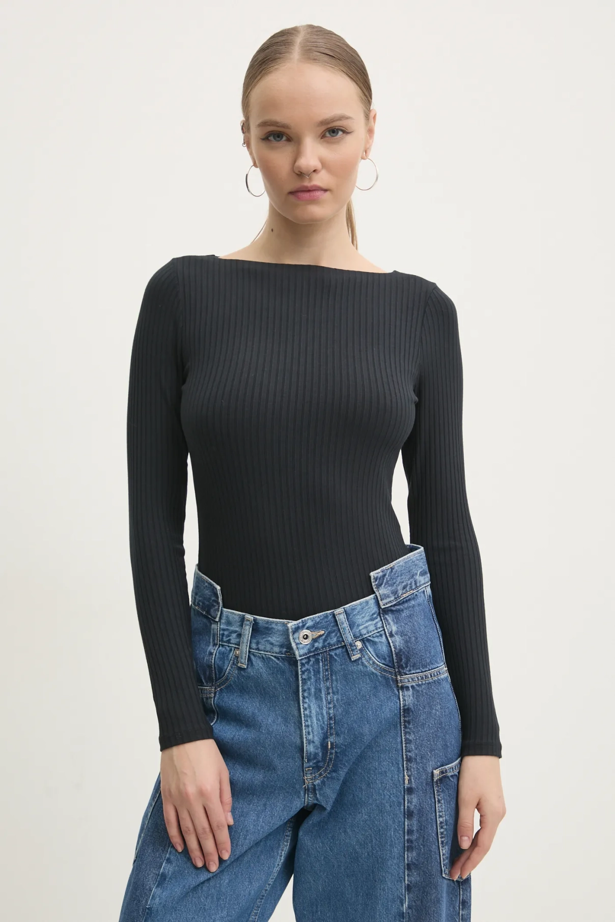 

Футболка с длинным рукавом Abercrombie & Fitch, черный