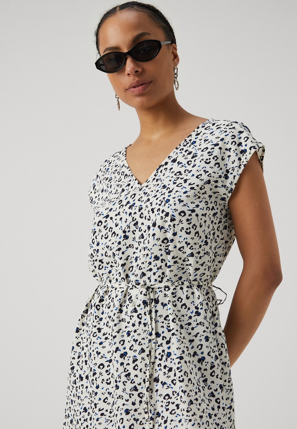 

Дневное платье JDYOLIVIA V NECK DRESS DIA JDY, белый