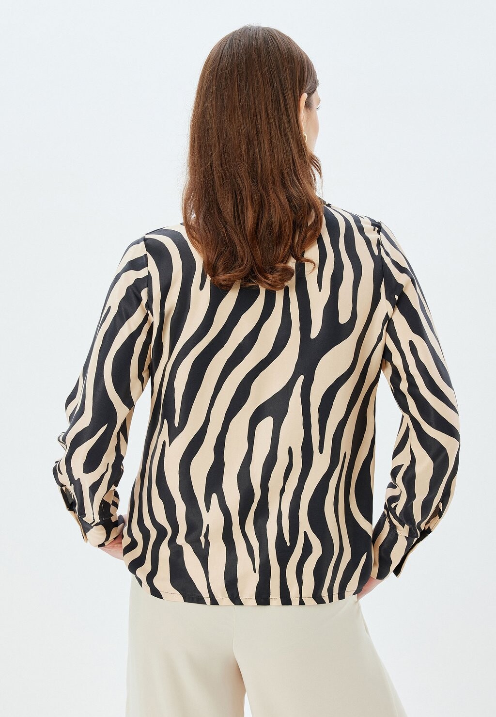 

Блузка на пуговицах ZEBRA PRINT Koton, черный