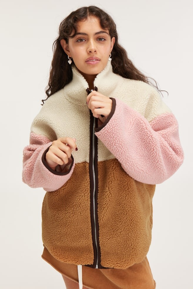 

Свободная флисовая куртка на молнии Monki, бежевый