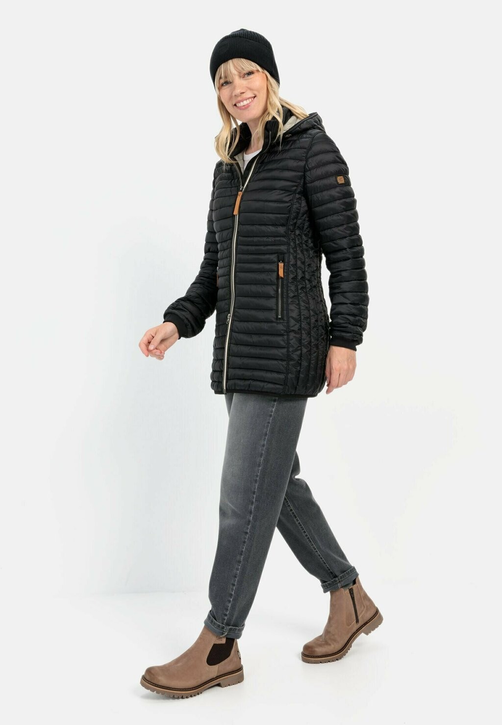 

Зимнее пальто AUS RECYCELTEM camel active, черный