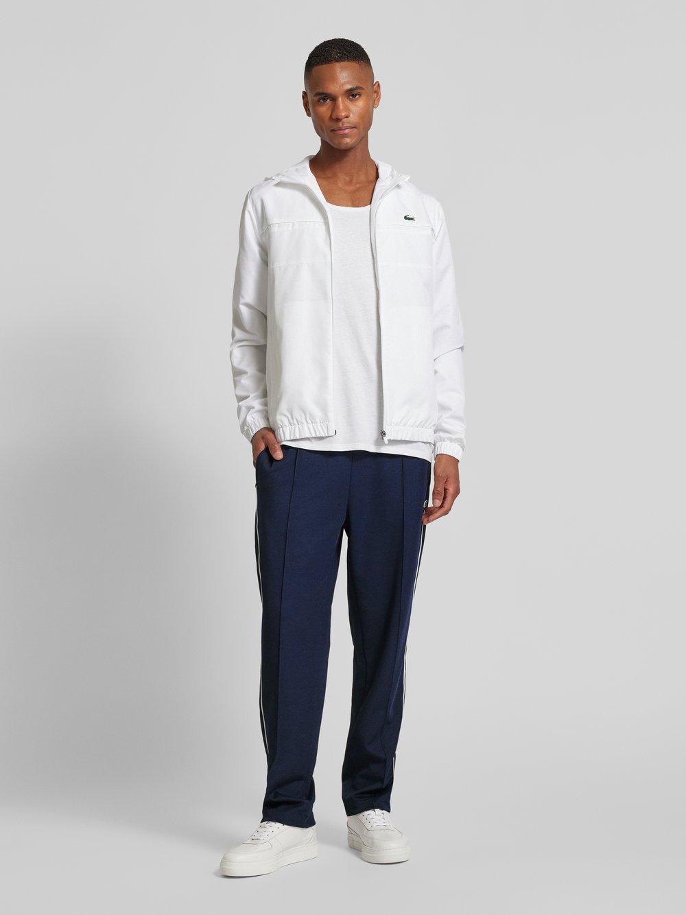 

Спортивные брюки с эластичным поясом Lacoste