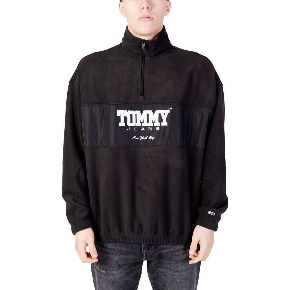 

Черный свитер из переработанного полиэстера Tommy Jeans