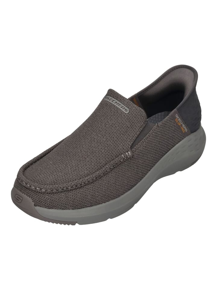 

Кроссовки на шнуровке Skechers, серый