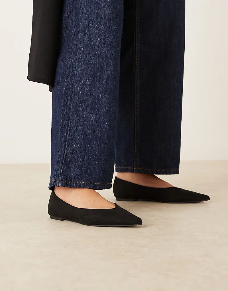 Балетки Ludo Wide Fit с острым носком из черной замши ASOS DESIGN