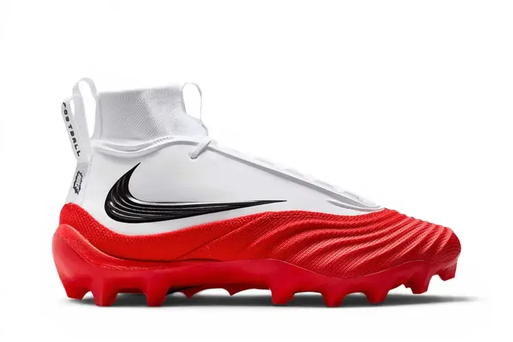 Бутсы Nike Alpha Menace 5 Pro, красный