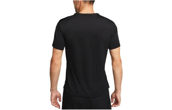 Футболка NIKE DRI-FIT UV MILER MEN'S SHORT-SLEEVE RUNNING TOP 'Black', черный — фото 3