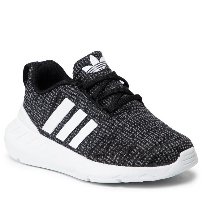 

Кроссовки adidas SwiftRun, черный