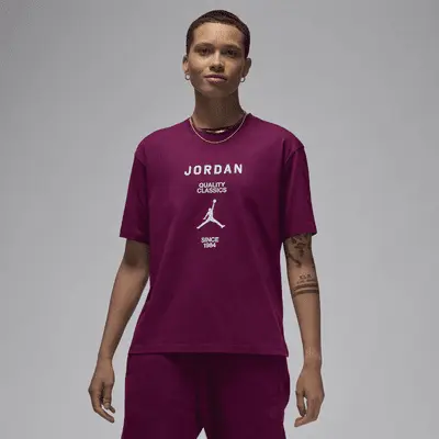

Футболка Jordan Women's Girlfriend T-Shirt, цвет Bordeaux/White