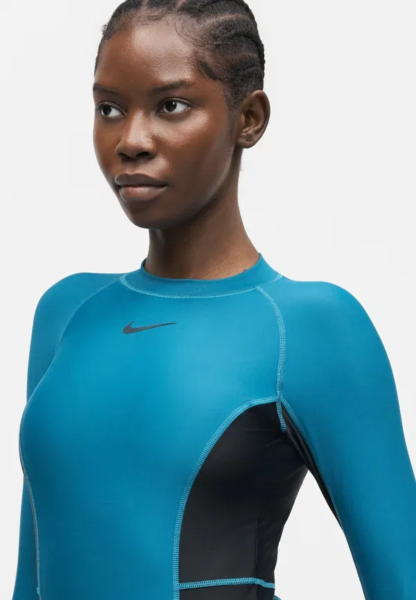 Гидрокостюм Wellness long sleeve one piece wetsuit Nike Swim, цвет зеленый омут — фото 4