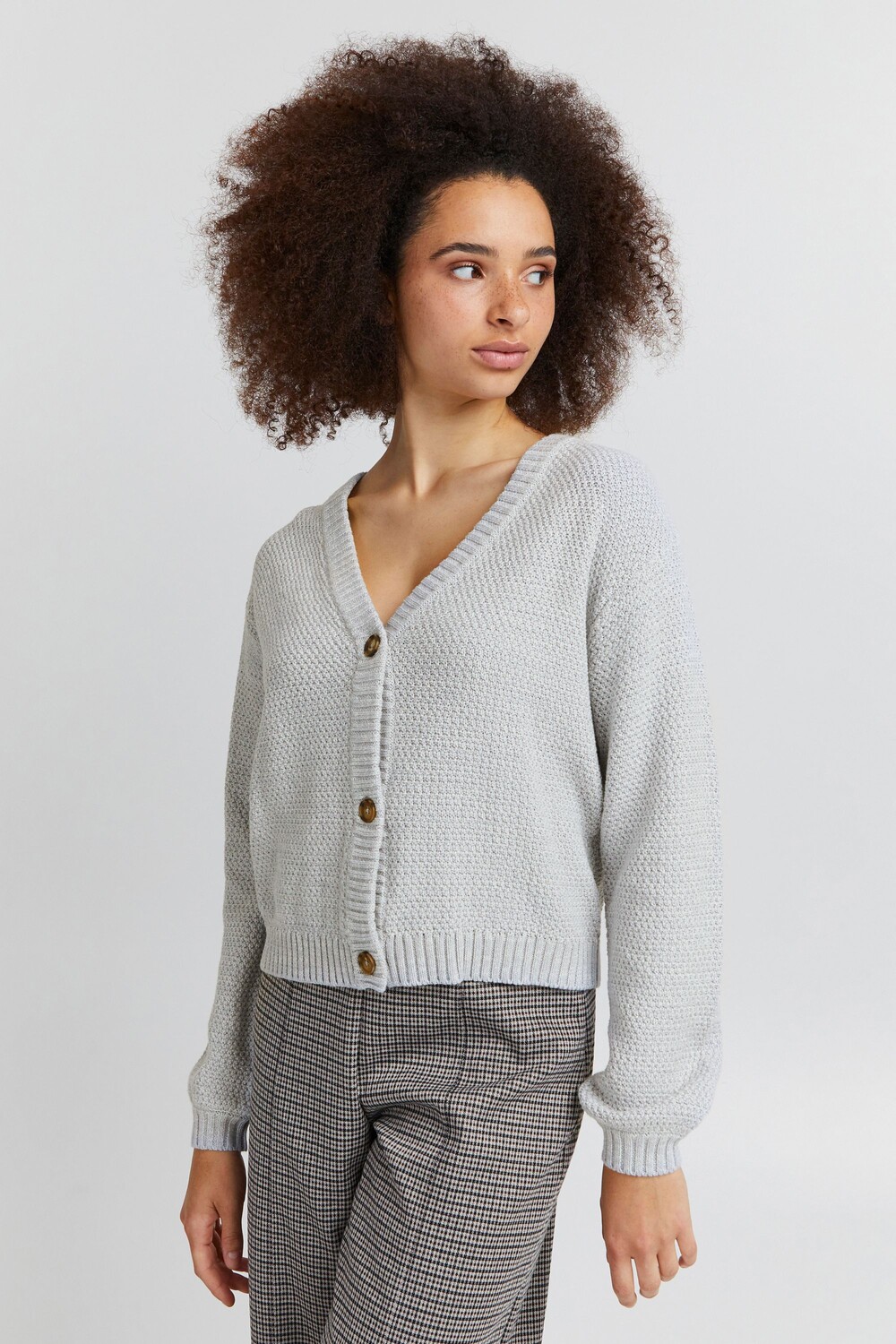 

Кардиган ICHI Strickjacke IHNOELLE CA 20116751, серый