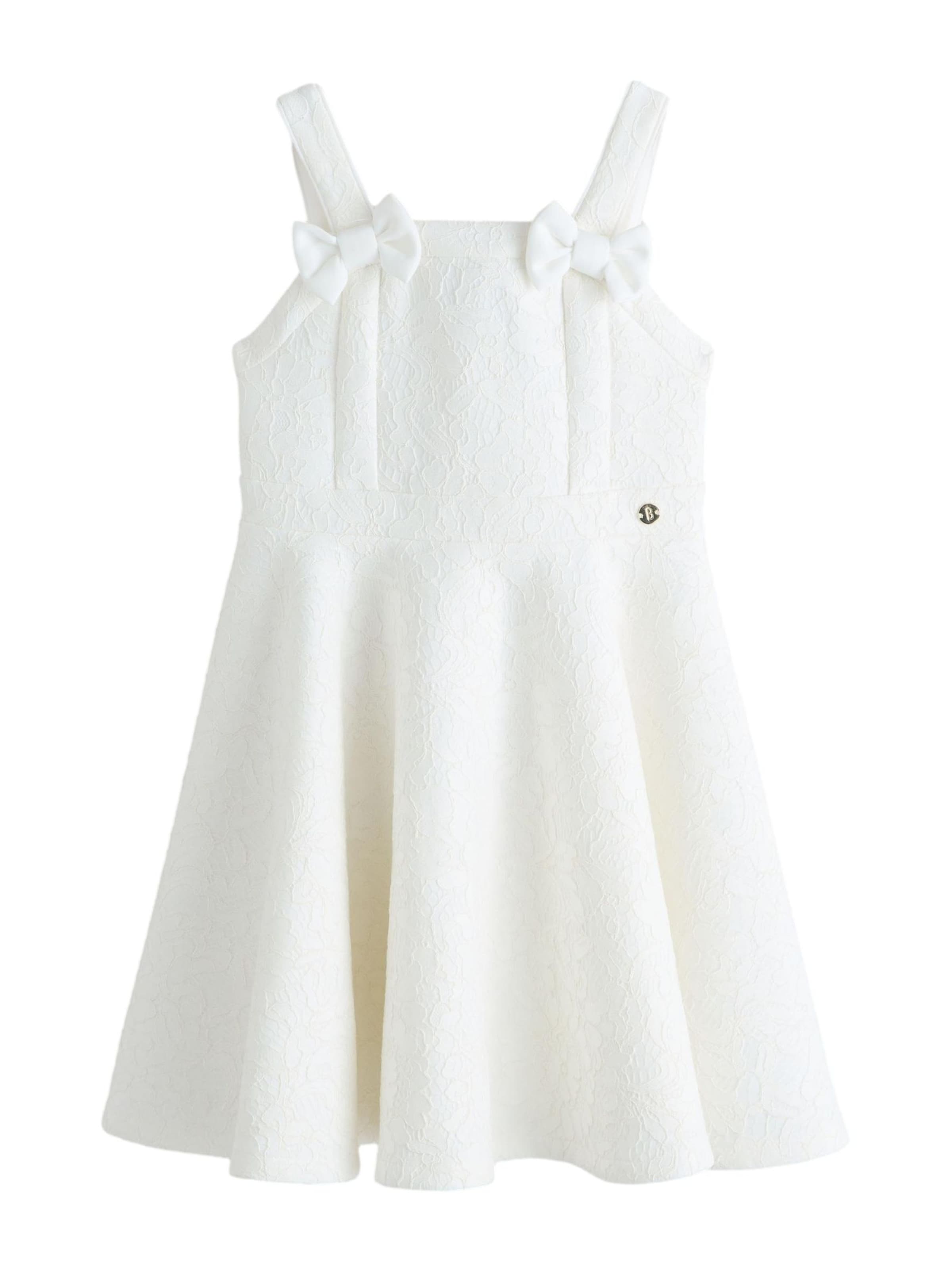 

Baker by Ted Baker Платье в белом цвете