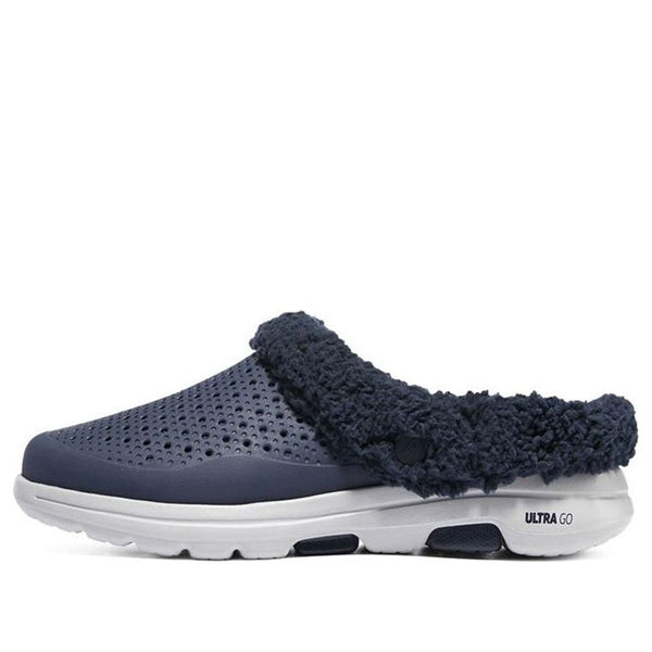 

Тапочки go walk 5 fleece 'navy ink blue' Skechers, синий