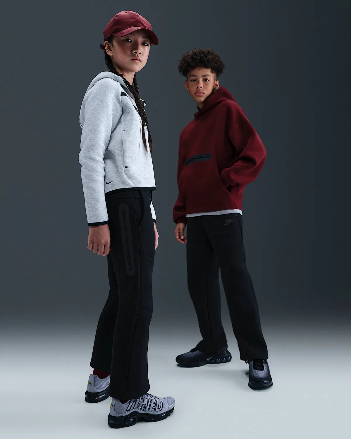 Детские (мальчиковые) штаны с открытым низом Nike Sportswear Tech Fleece, Black/Black