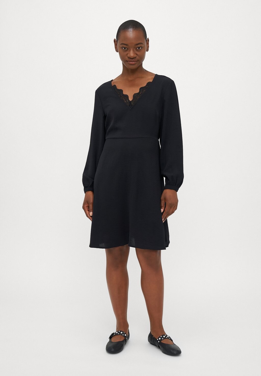 

Повседневное платье VMTHEA DRESS Vero Moda Petite, черный