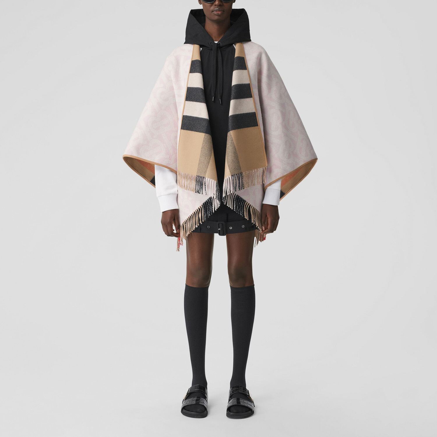 

Накидка женская розовая Burberry