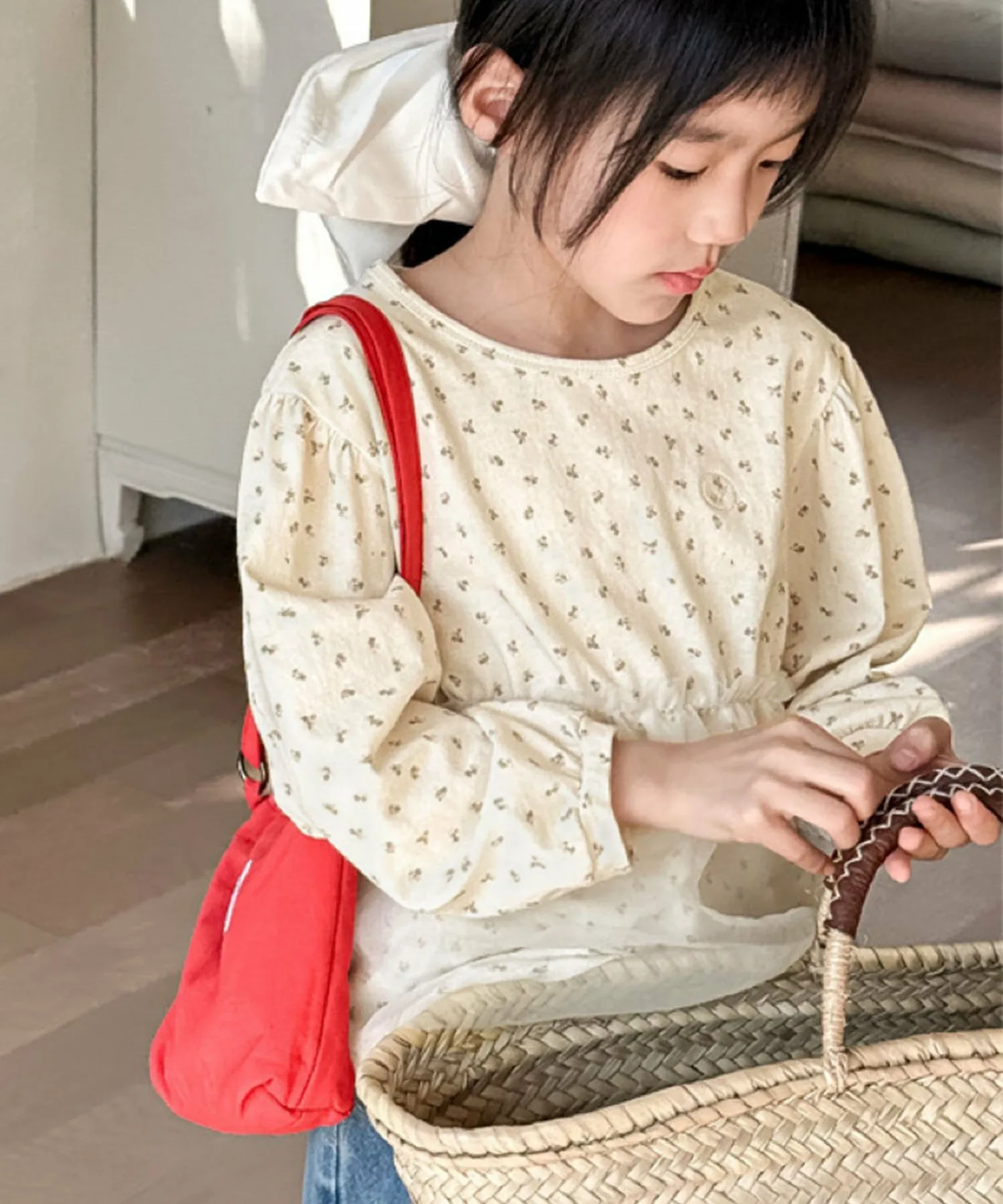 Детский маленький пуловер из тюля с цветочным принтом Aimoha Kids, off white