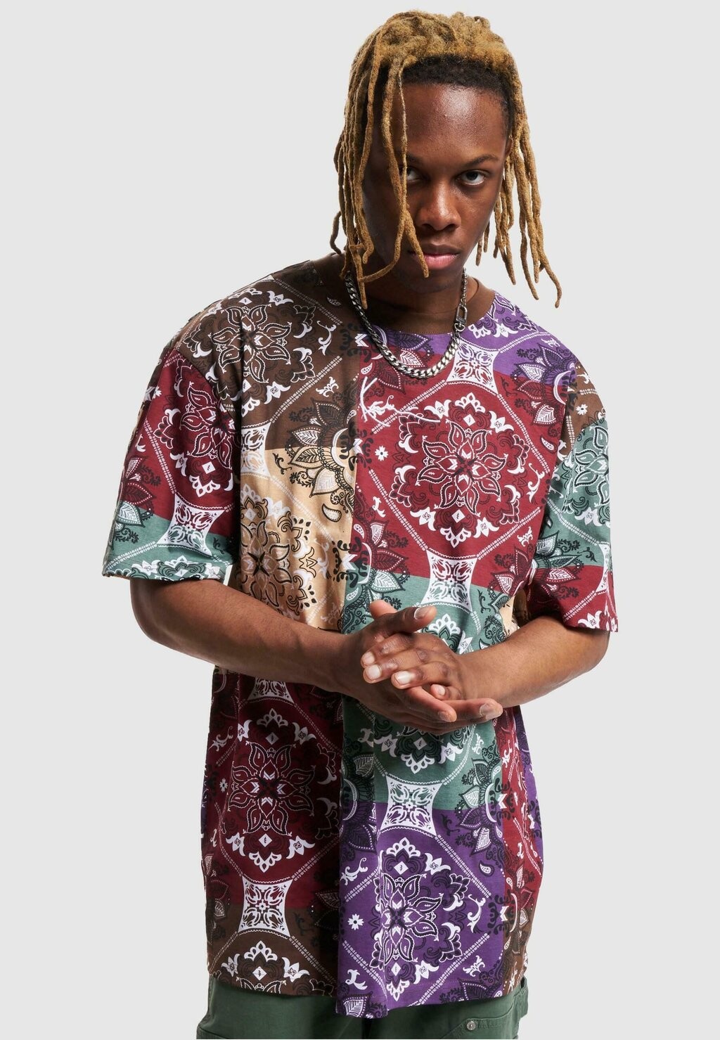 

Футболка с принтом MALL SIGNATURE Karl Kani, цвет dark red multicolor