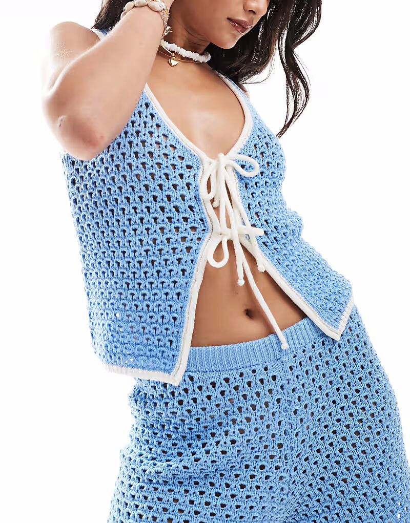 

Пляжный топ с завязками спереди и контрастной отделкой синего цвета Asos Design