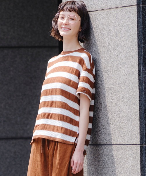 

Футболка трикотажная полосатая Levi's, коричневый