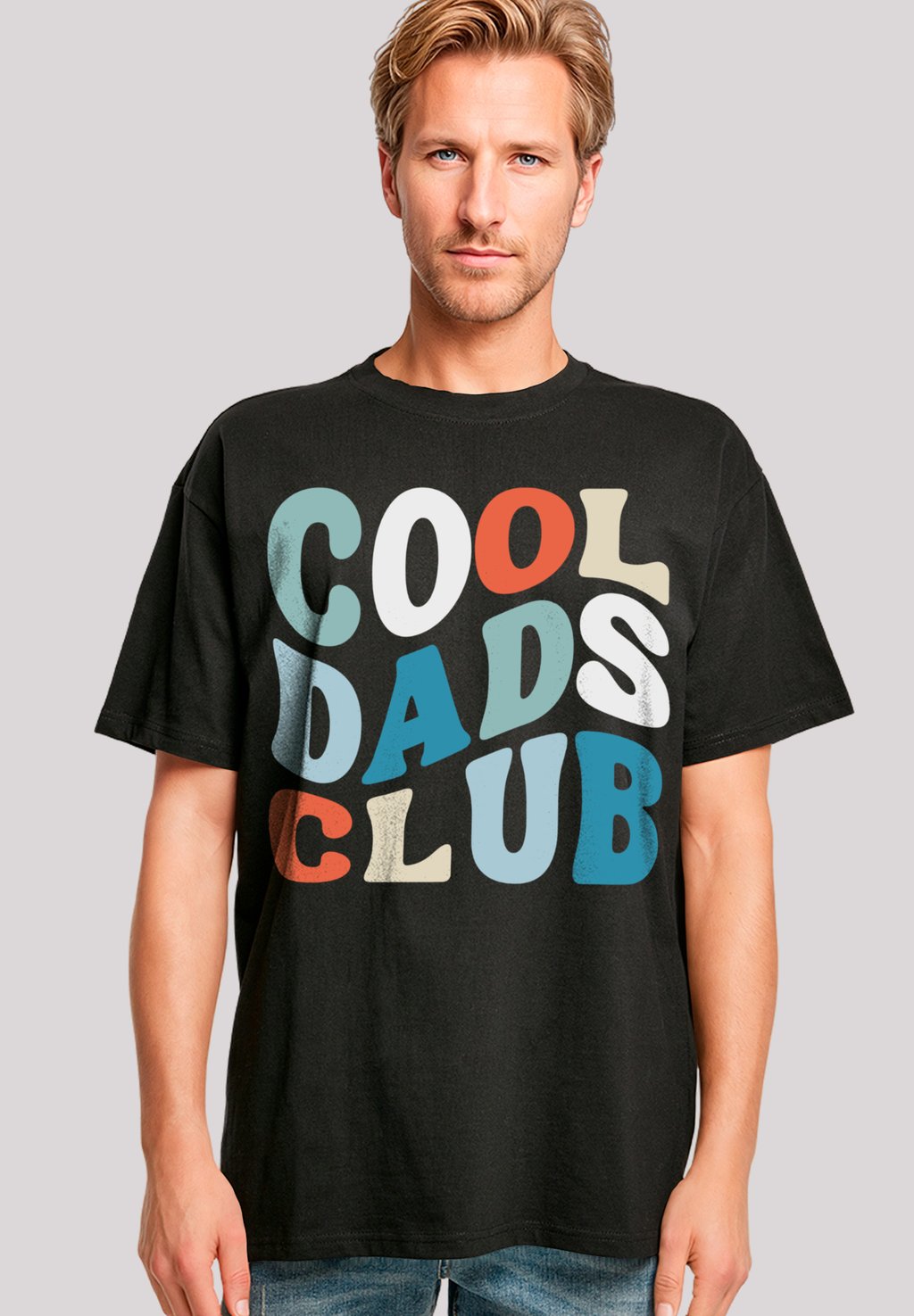 

Футболка с принтом COOL DADS CLUB TRENDIGES VATERTAGSMOTIV F4NT4STIC, черный