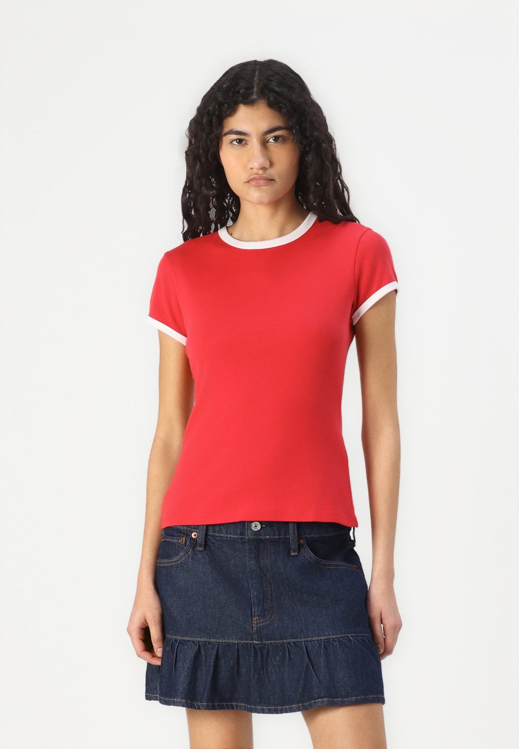 

Базовая футболка BABY TEE Abercrombie & Fitch, темно-красный