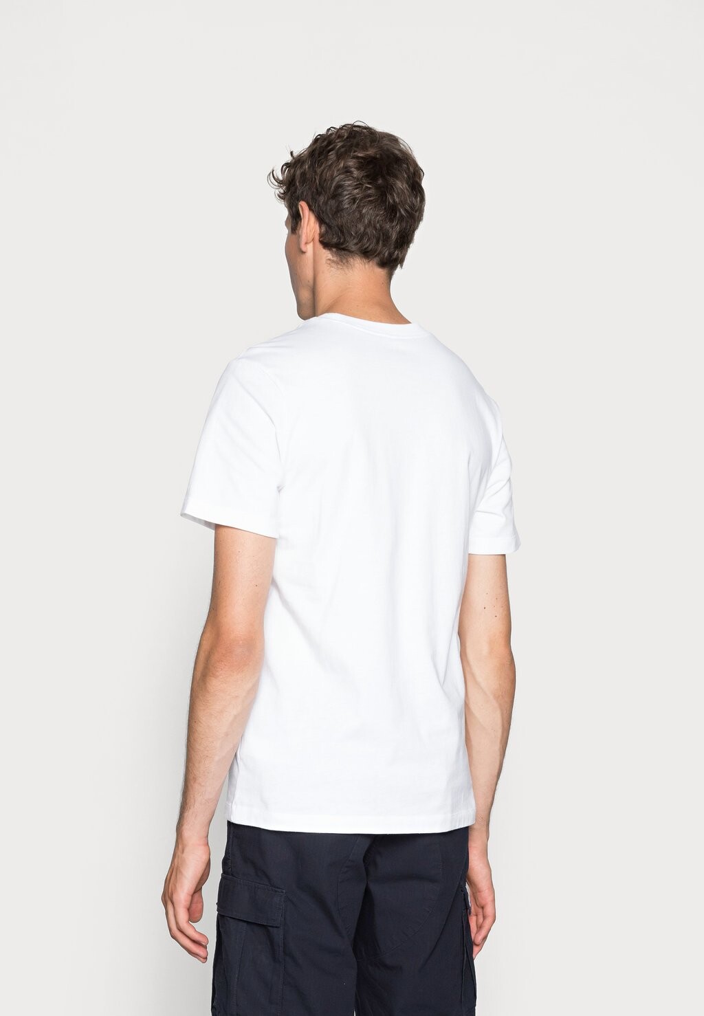 Базовая футболка Club Tee Nike, цвет white/black — фото 3