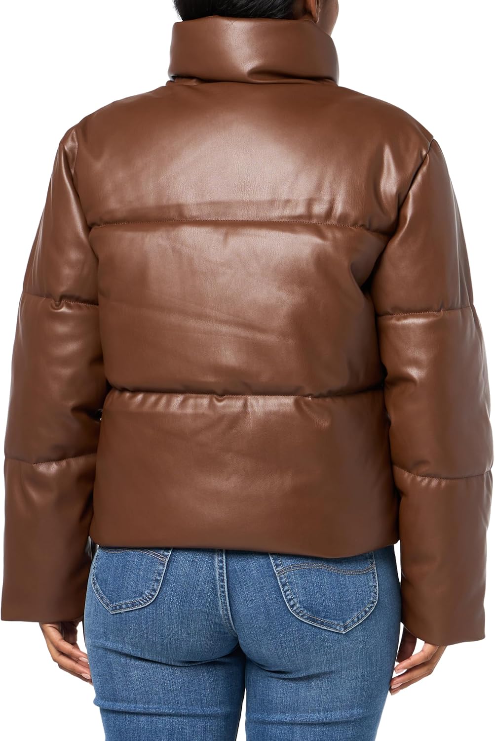 Женская стеганая короткая куртка-пуховик Levi's из веганской кожи, Dark Brown — фото 2