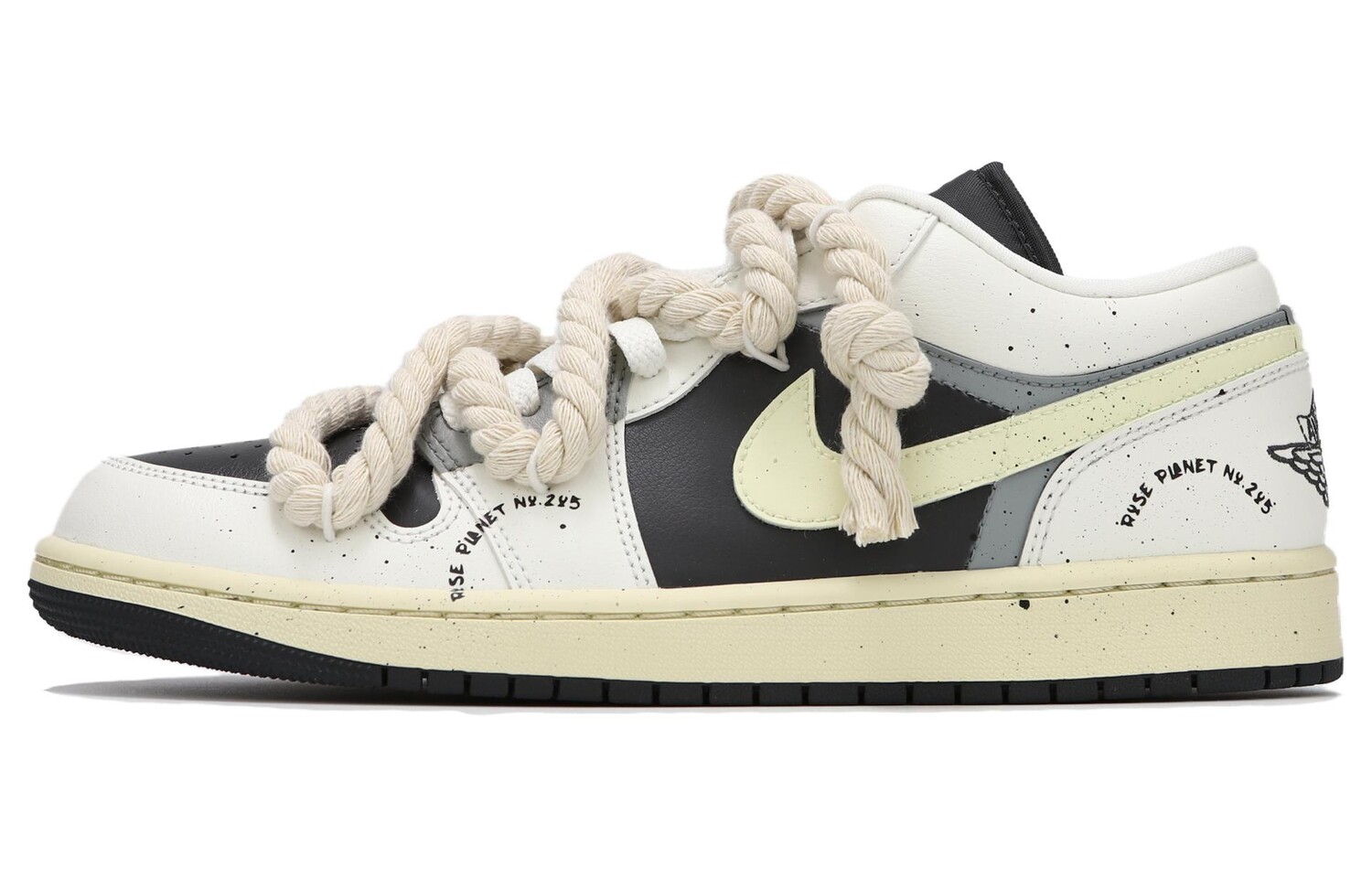 

Кроссовки Air Jordan 1 Vintage Basketball Shoes Women's Low-top Black/White, слоновая кость, Бежевый, Кроссовки Air Jordan 1 Vintage Basketball Shoes Women's Low-top Black/White, слоновая кость