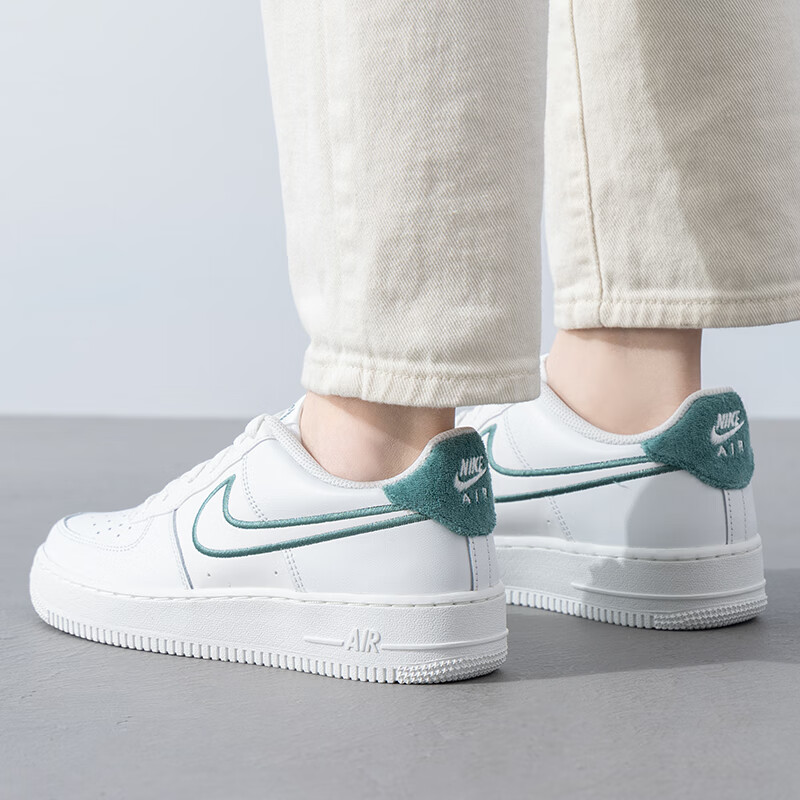 Nike Air Force 1 LV8 3 'Resort & Sport' GS, белый зеленый — фото 4