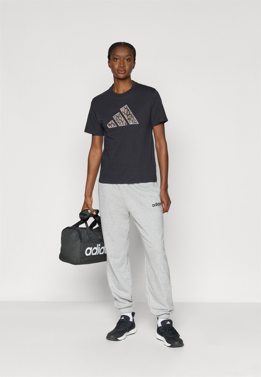Футболка Adidas Sportswear ANIMAL , Black — фото 2