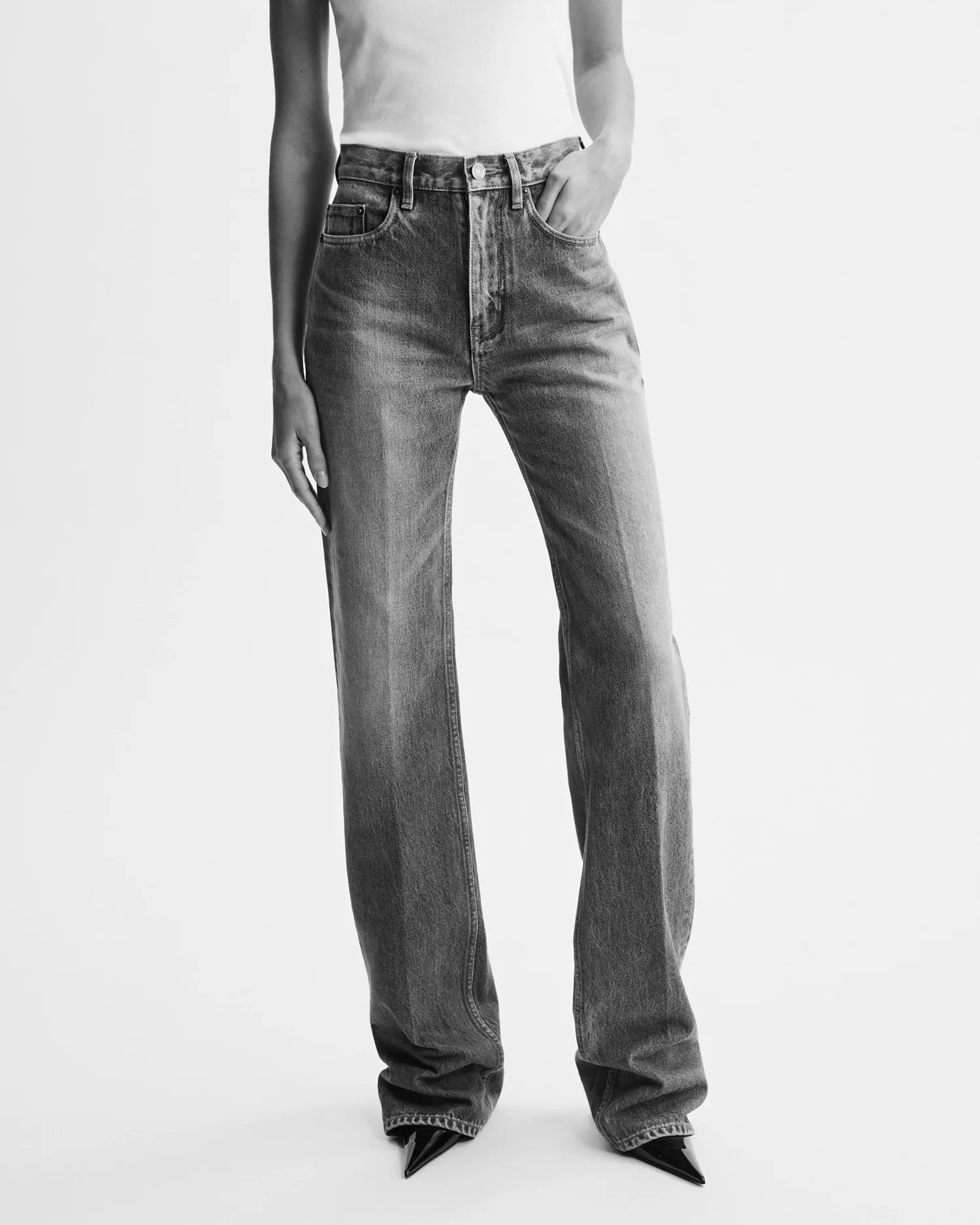 SAINT LAURENT Расклешенные джинсы YVES из денима среднего синего оттенка — фото 2
